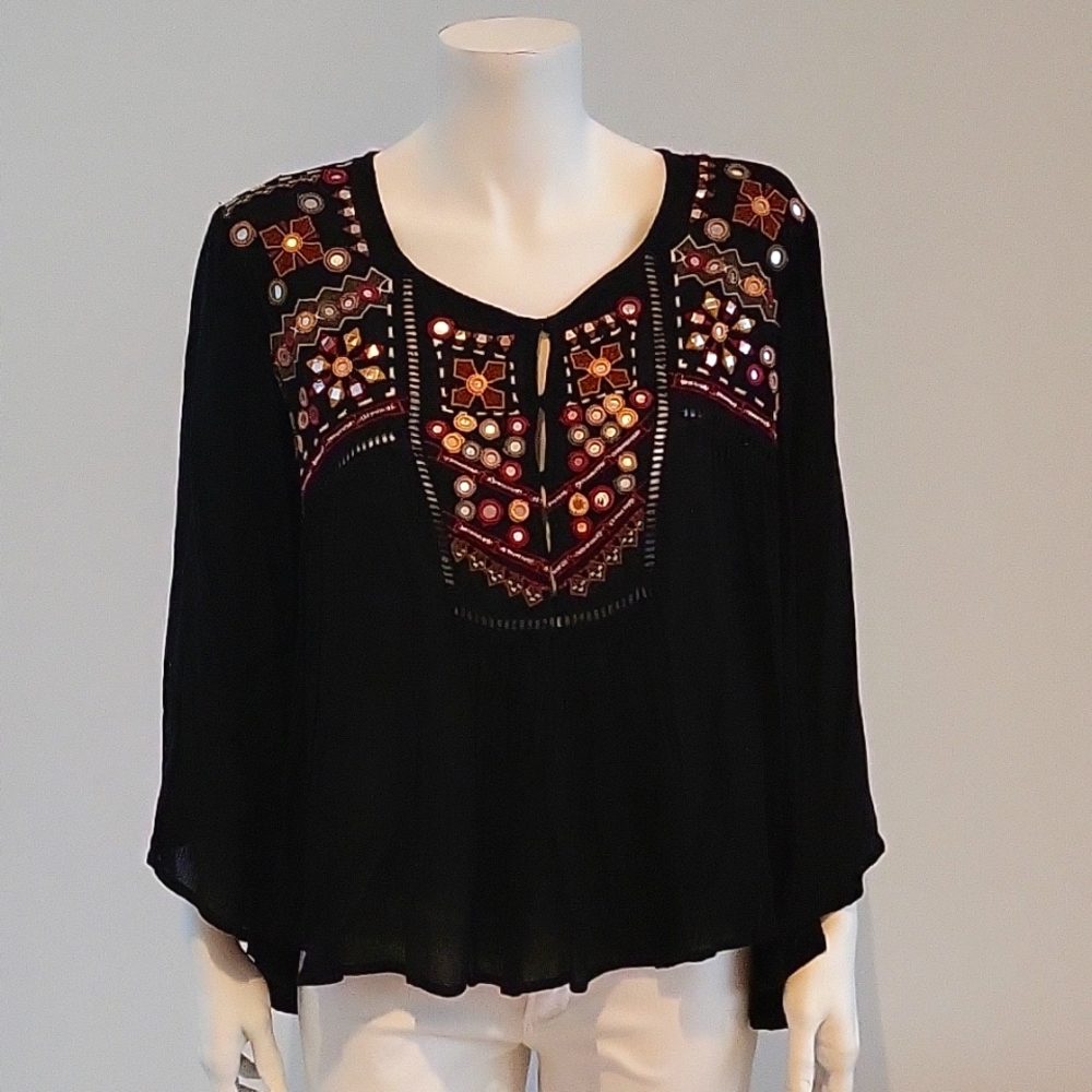 Mango blouse in black with embroidery embellishment details